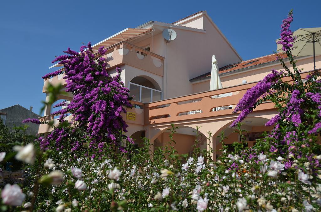 Apartments Jadranka نوفاليا المظهر الخارجي الصورة